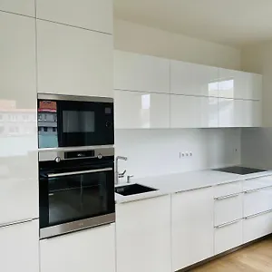 Nova Nuselska Apartment